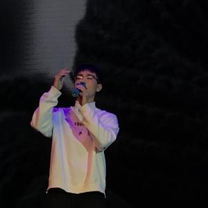 快拨出我是你母亲的歌曲播放电影
